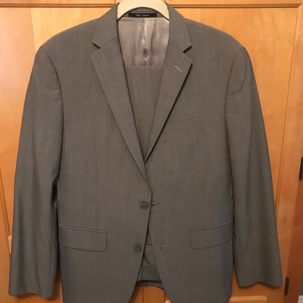 Bar III slim fit suit worn twice